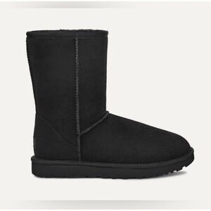 UGG Classic Short II Womens Boot‎ Black Size 9